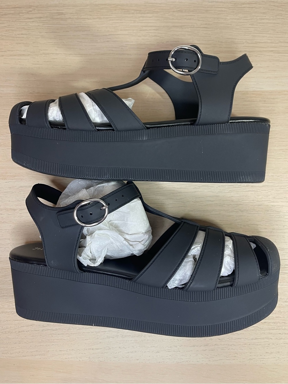 Jeffrey Campbell 90’s Style Black Platform Fisherman Jelly Sandals Size 10M